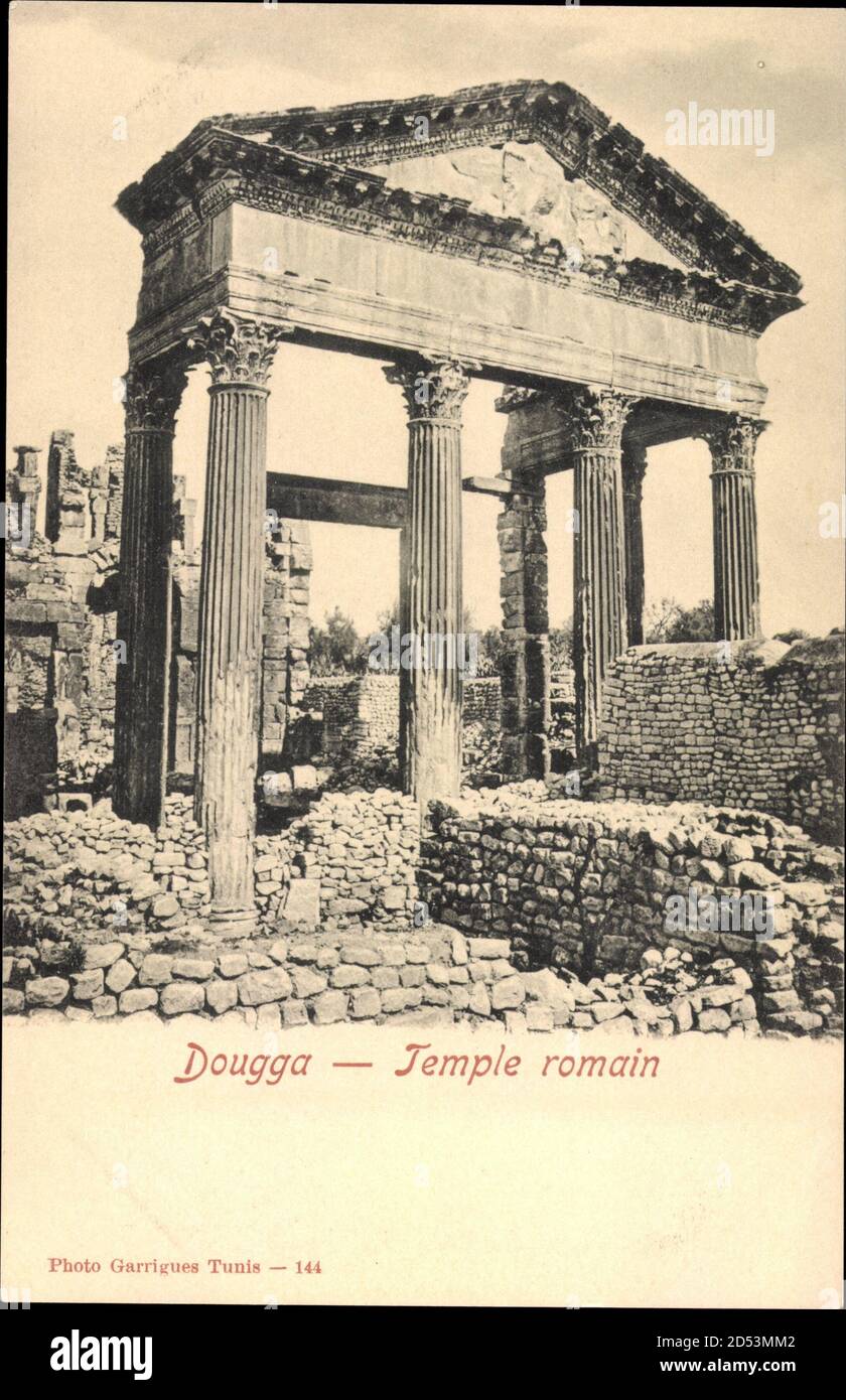 Dougga Tunesien, Blick auf die römischen Ruinen, Temple romain | usage worldwide Stock Photo