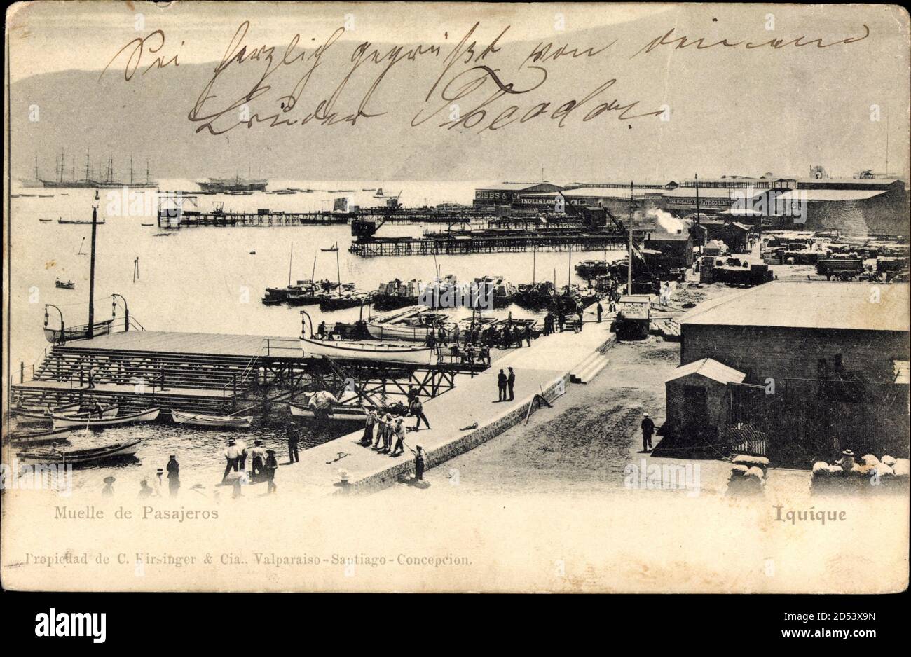 Iquique Chile, Muelle de Pasajeros, Hafenansicht, Boote, Passanten