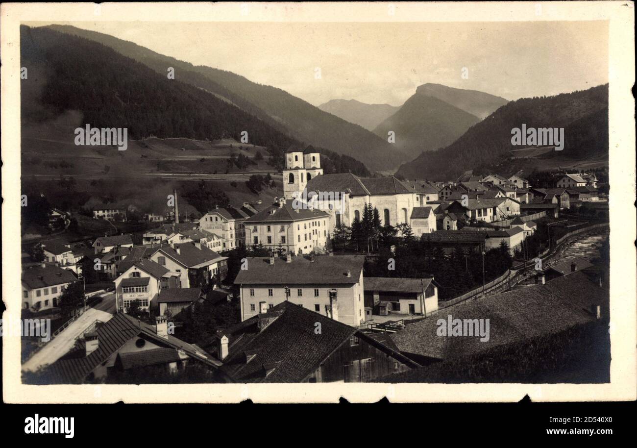 Stainach am Brenner Tirol, Blick auf den Ort, Gebirge, Kirchturm | usage worldwide Stock Photo