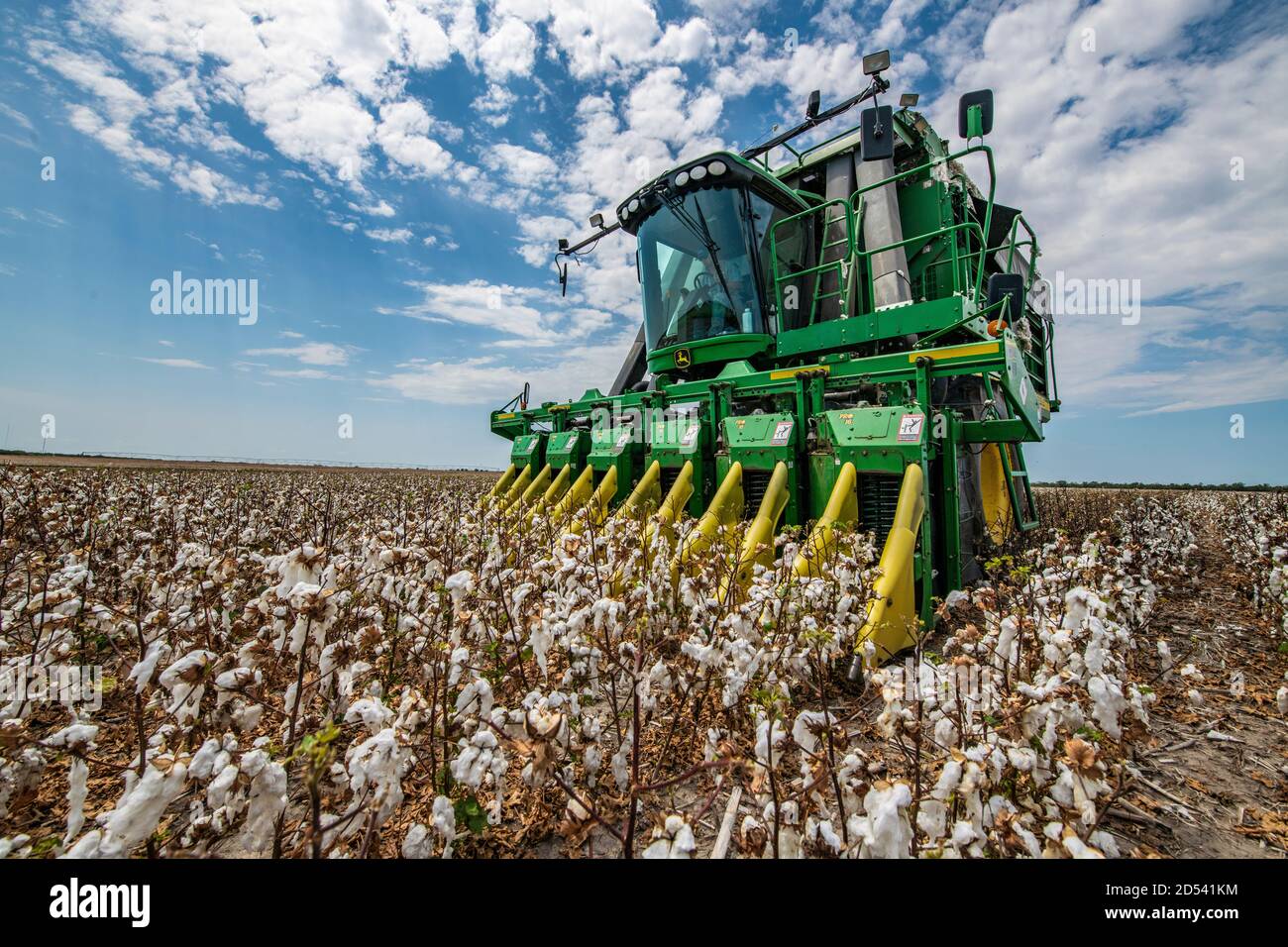 Cotton Harvester Machine Hi res Stock Photography And Images Alamy Cotton Harvester Machine Hi res Stock Photography And Images Alamy