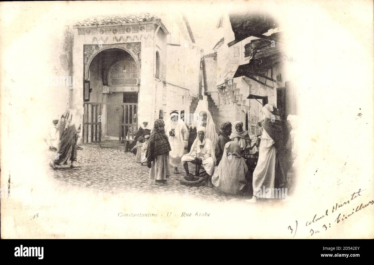 Constantine Algerien, Rue Arabe, Straße mit Anwohnern | usage worldwide Stock Photo