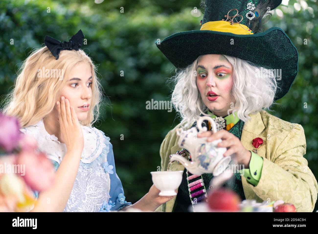 Alice in wonderland tea party blue tea Stock Photo - Alamy