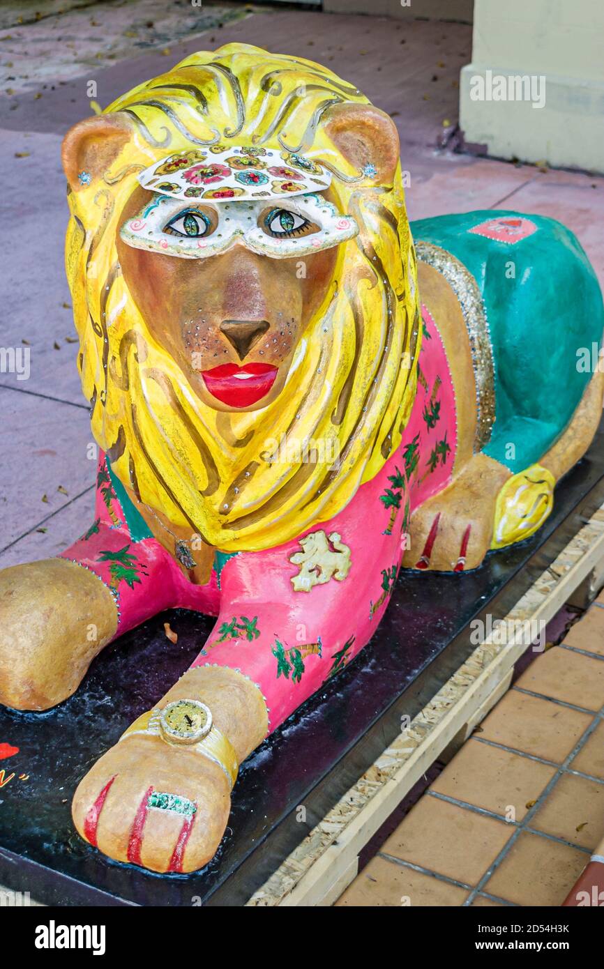 Stylized lion statue hi-res stock photography and images - Alamy