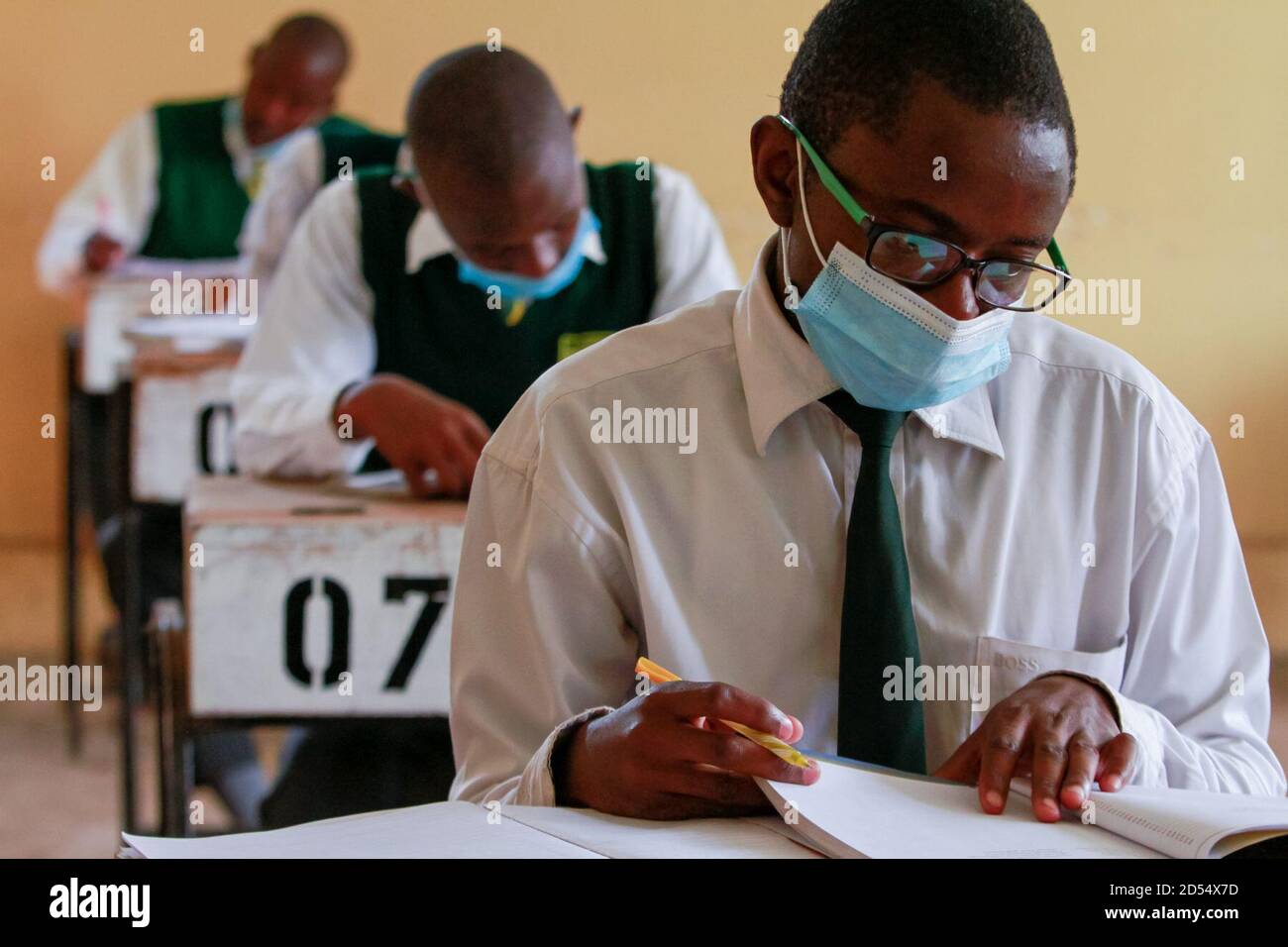 Nairobi, Kenya. 12th Oct, 2020. Form four finalist students at Jamhuri