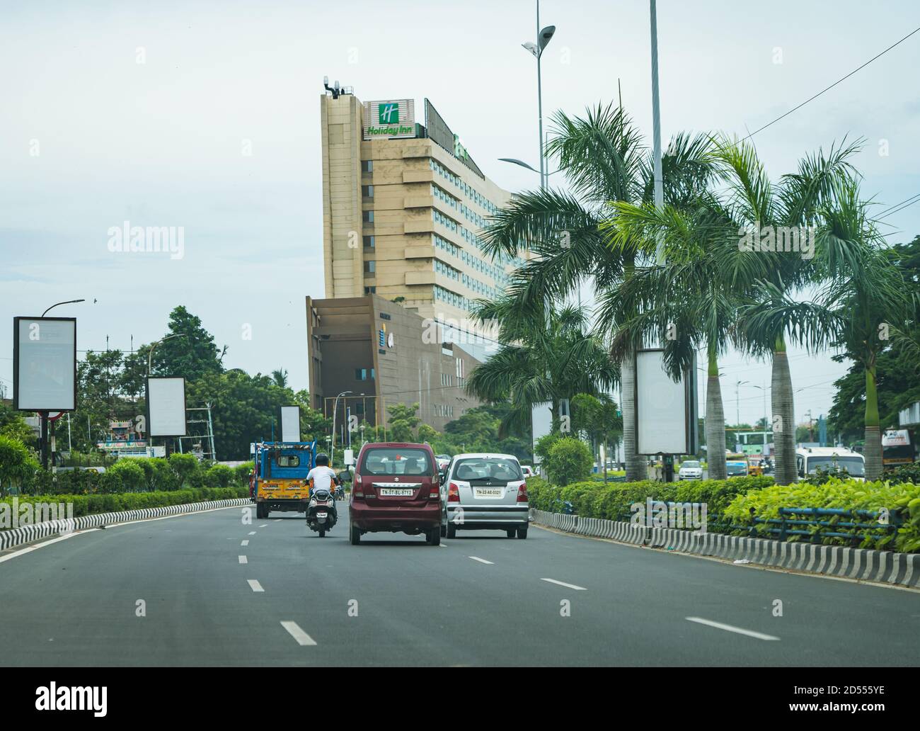 Chennai road hires stock photography and images Alamy