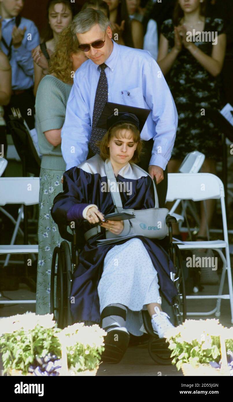 Columbine high school 1999 hires stock photography and images Alamy