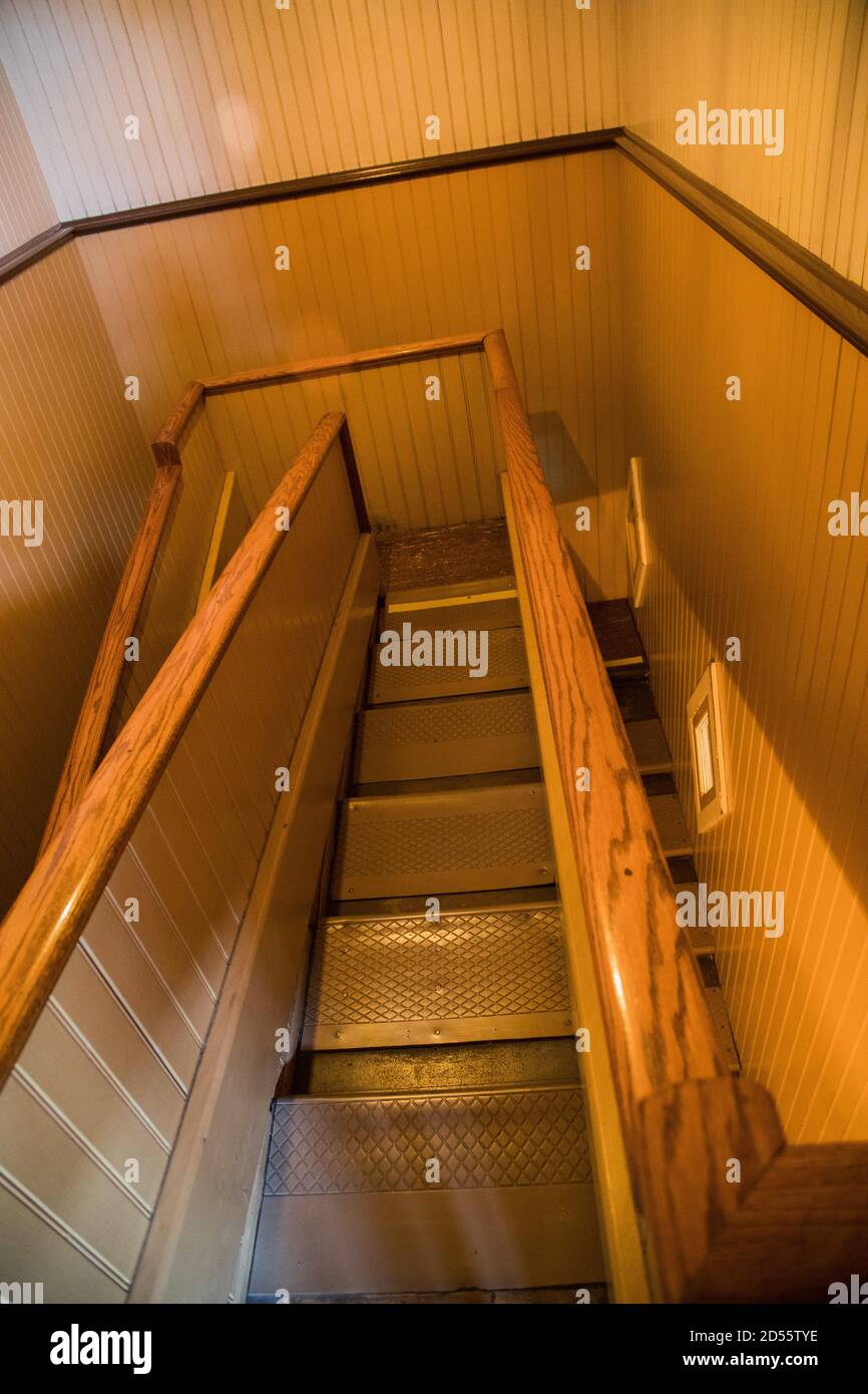 Interior photos of the Winchester Mystery House in San Jose California ...