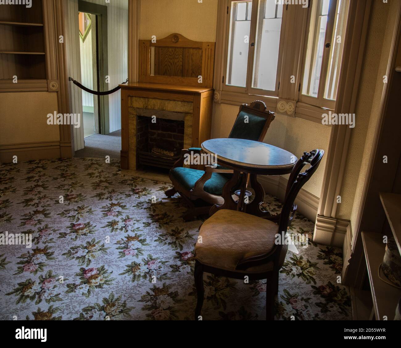 Interior photos of the Winchester Mystery House in San Jose California ...