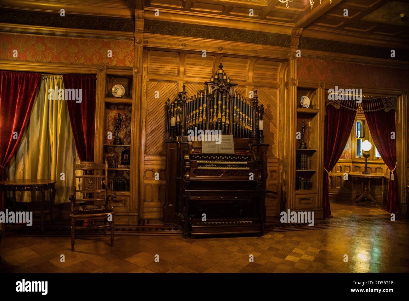 Interior photos of the Winchester Mystery House in San Jose California ...