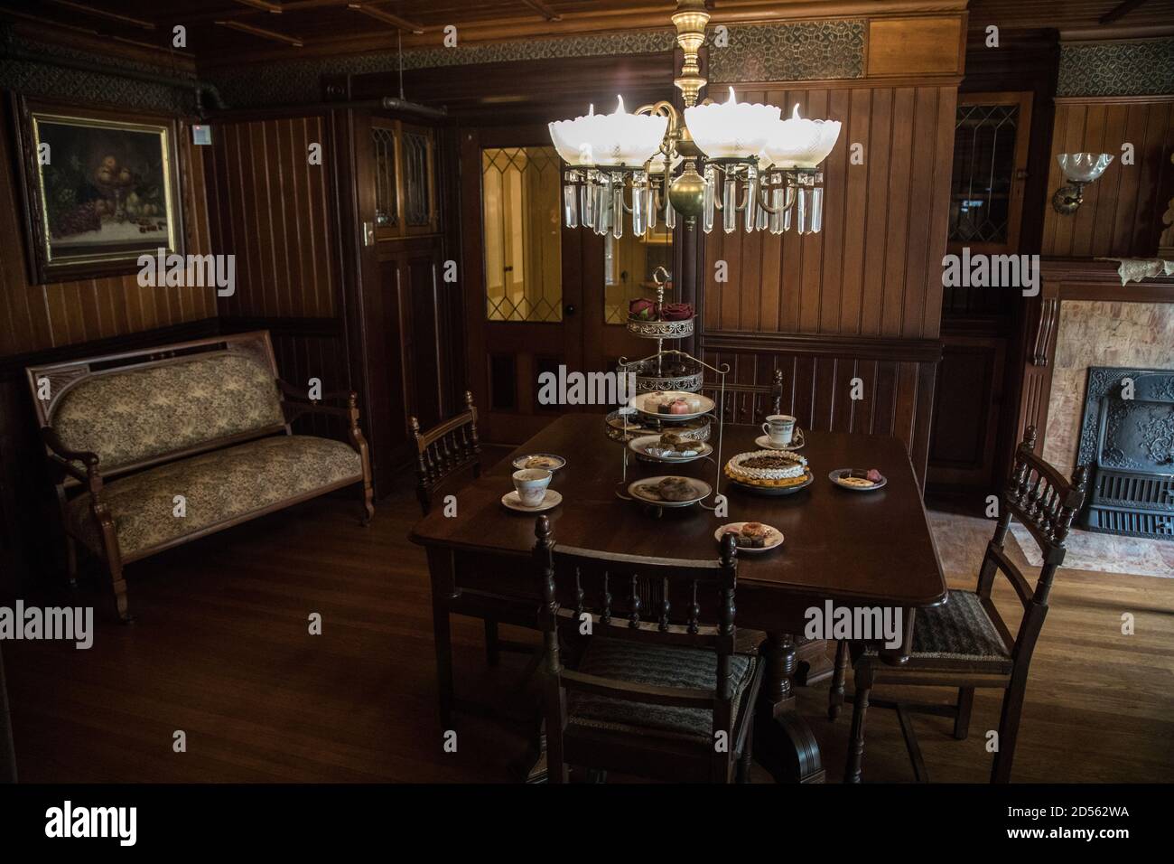 Interior photos of the Winchester Mystery House in San Jose California ...