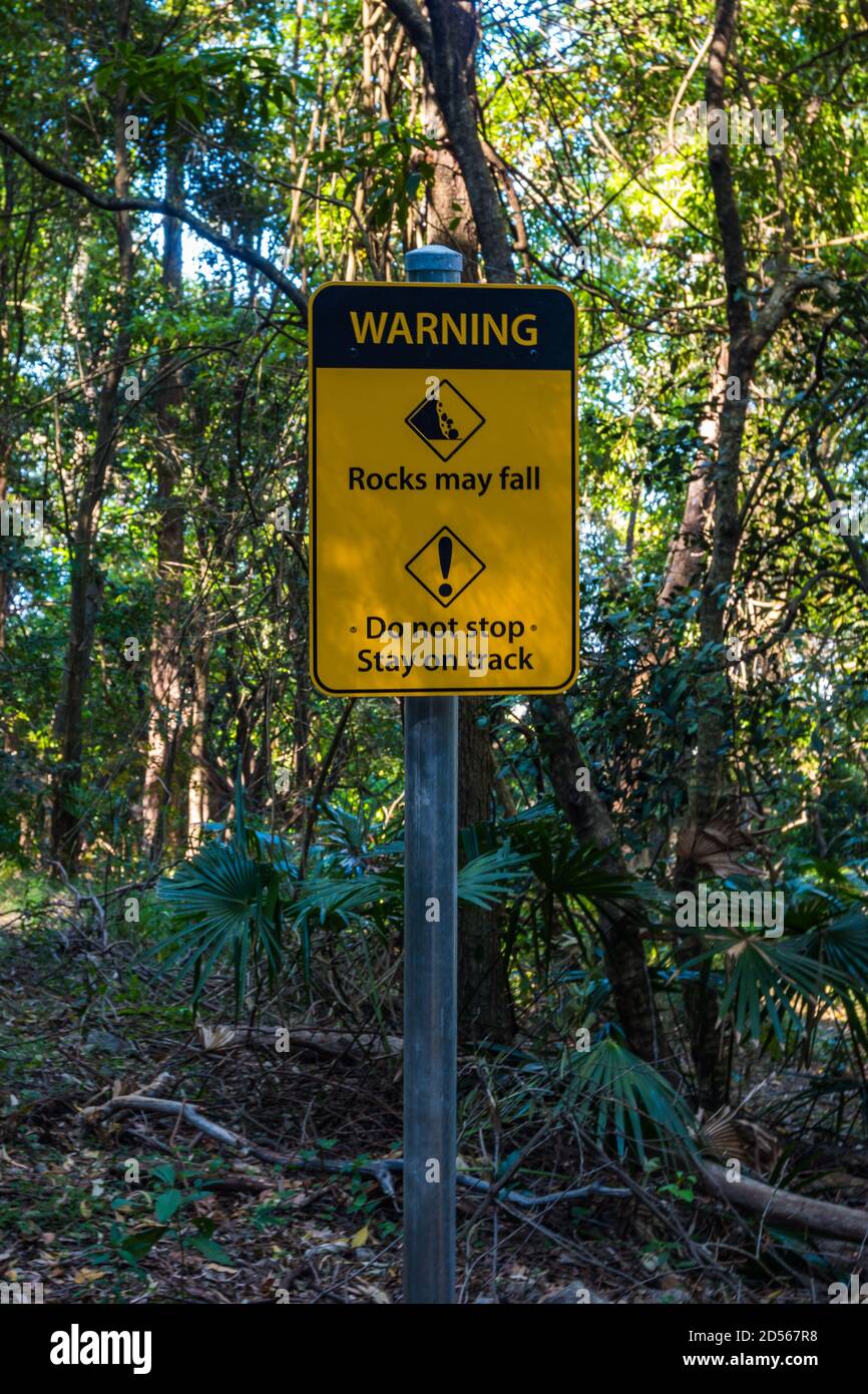 Warning sign on Mount Kembla ring track Stock Photo