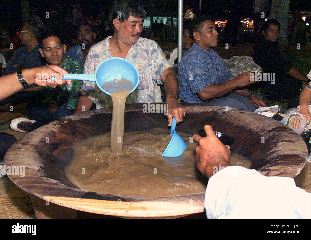 Kava bowl tonga hires stock photography and images Alamy