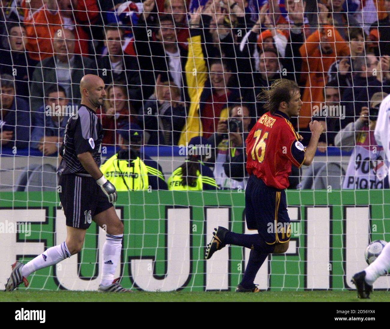 Spain S Goal Scorer Gaizka Mendieta R Celebrates His Penalty Goal As French Goalie Fabien Barthez L