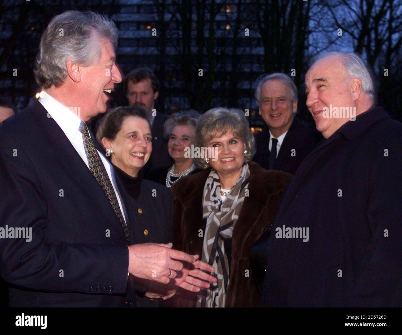 Former German Chancellor Helmuth Kohl (R) and his wive Hannelore Kohl meet Dutch Prime Minister Wim Kok (L) and his wive Rita Kok at the Catshuis in The Hague January 13. During his farewell visit to The Netherlands Kohl was presented with the Highest Dutch award, Het Grootkruis in de Orde van de Nederlands Leeuw.  FEE/GB Stock Photo