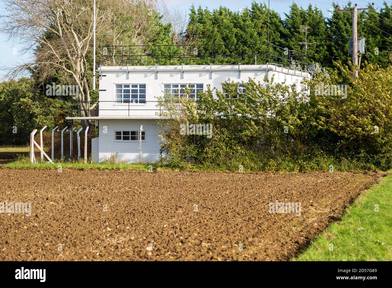 Ww2 raf control tower hi-res stock photography and images - Alamy