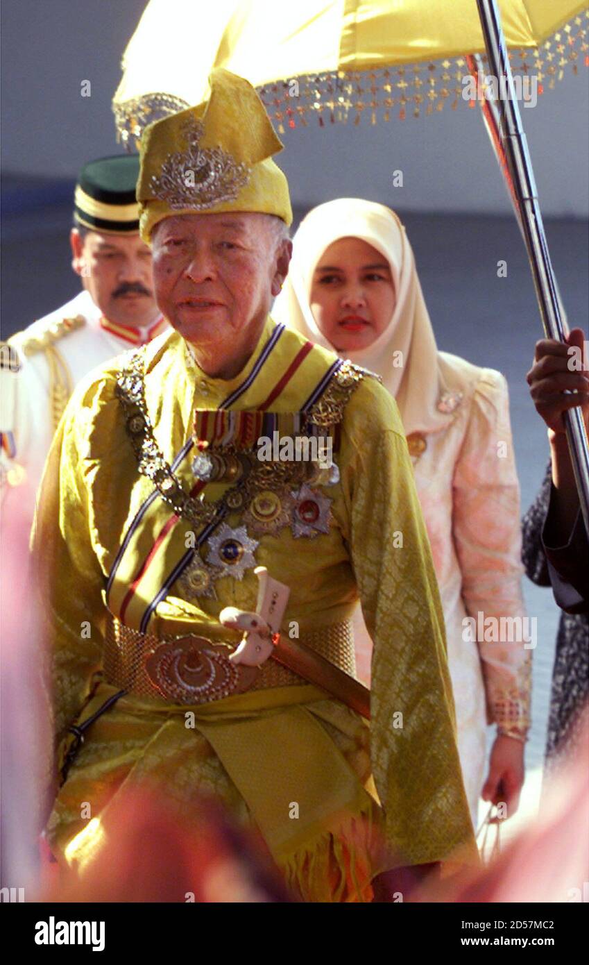 Malaysiau0027s new King, Salahuddin Abdul Aziz Shah and his consort 