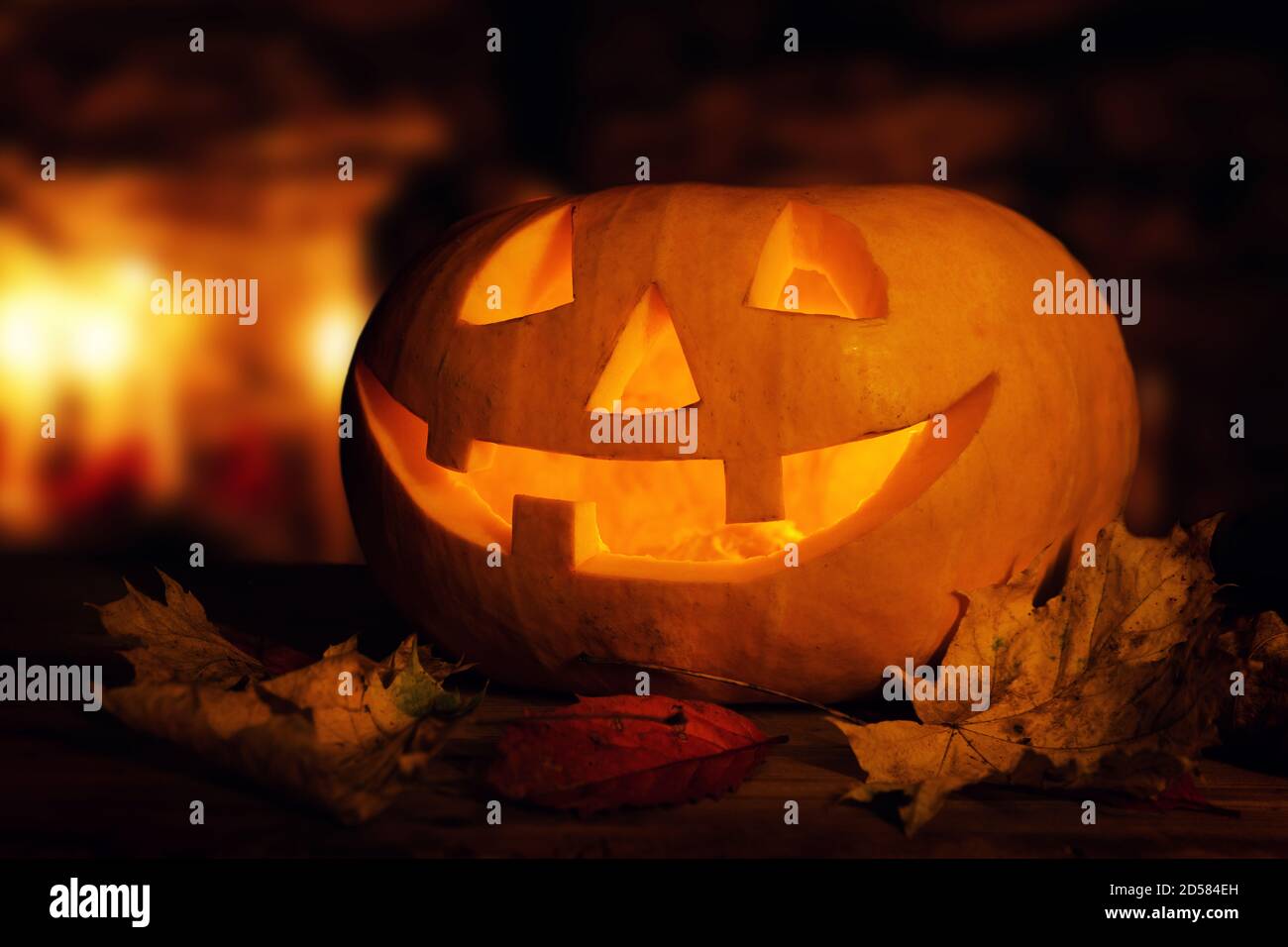 halloween pumpkin - spooky glowing jack-o-lantern at night Stock Photo