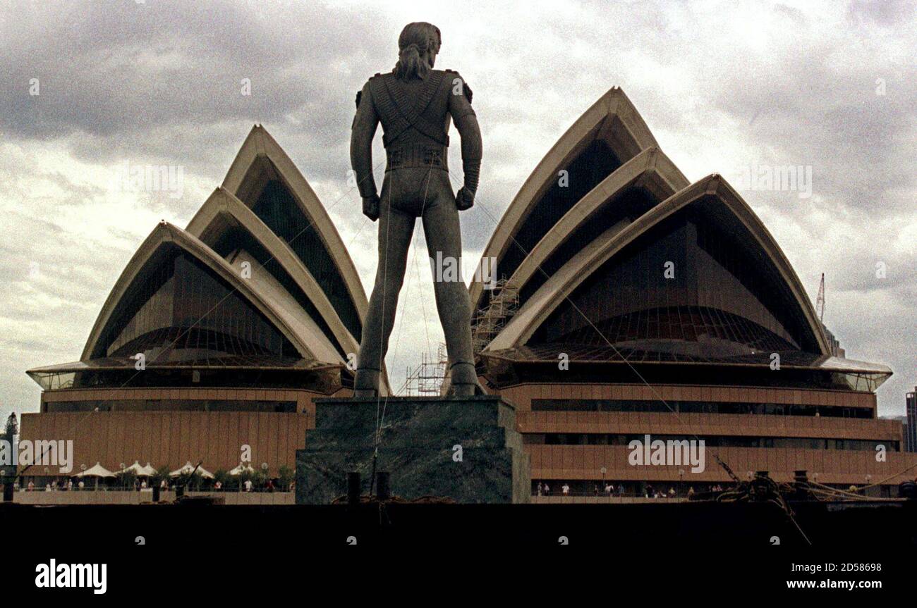 Michael jackson statue sydney hires stock photography and images Alamy