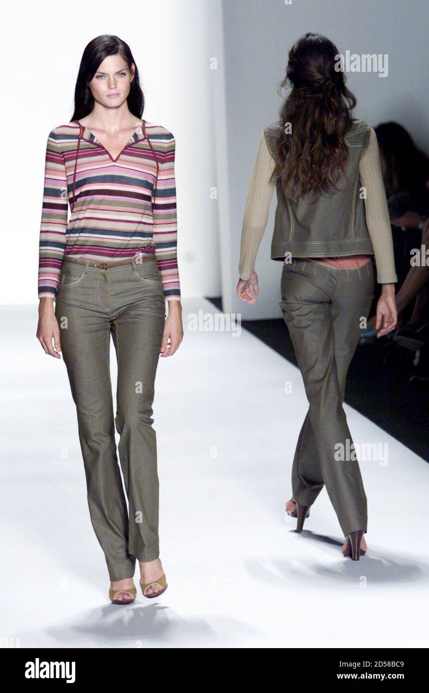 Models for Marc Jacobs walk down the runway at a showing of the designer's  Spring 2000 collection September 13 in New York. JC/JP Stock Photo - Alamy