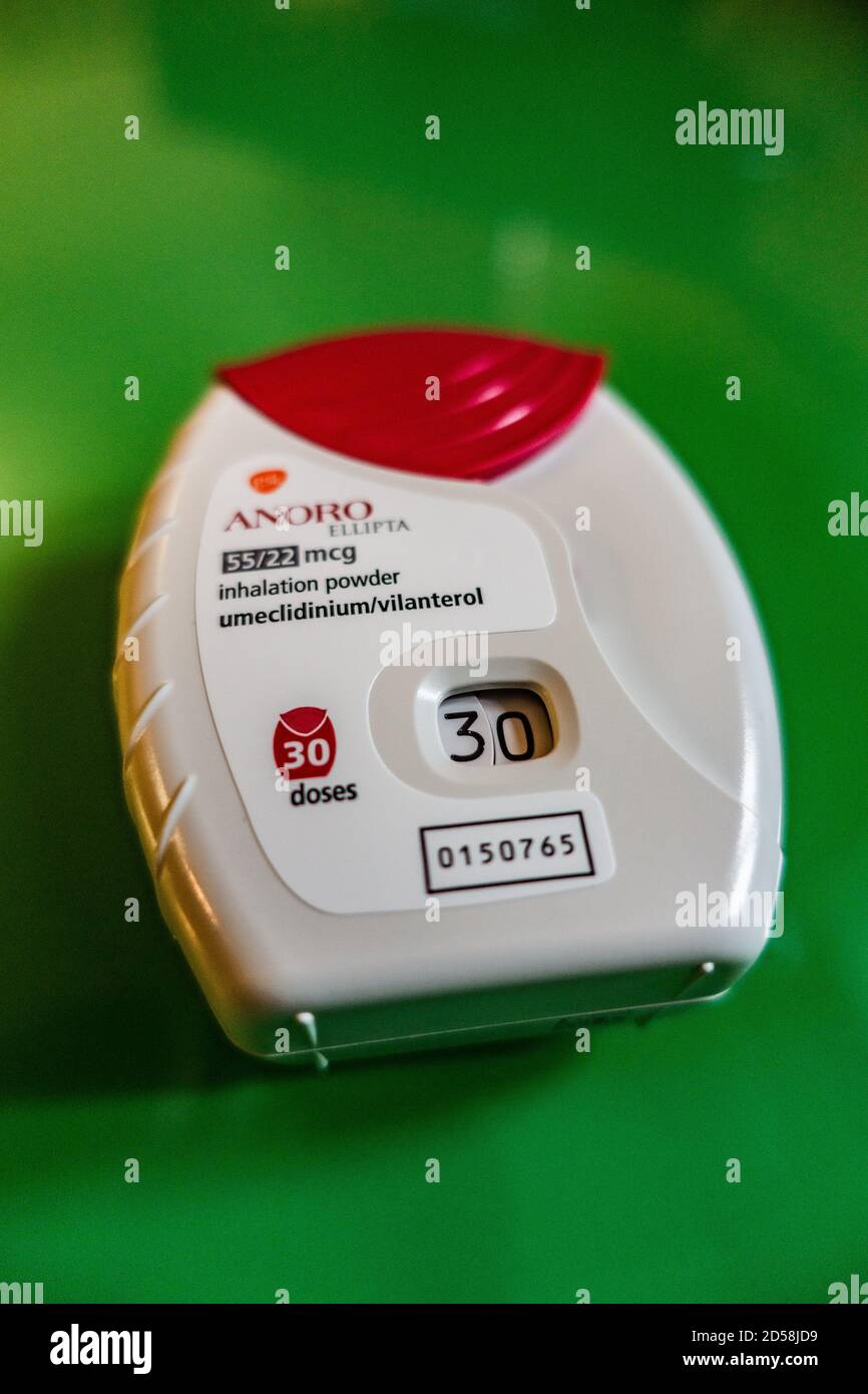 Umeclidinium Vilanterol inhaler powder Stock Photo Alamy