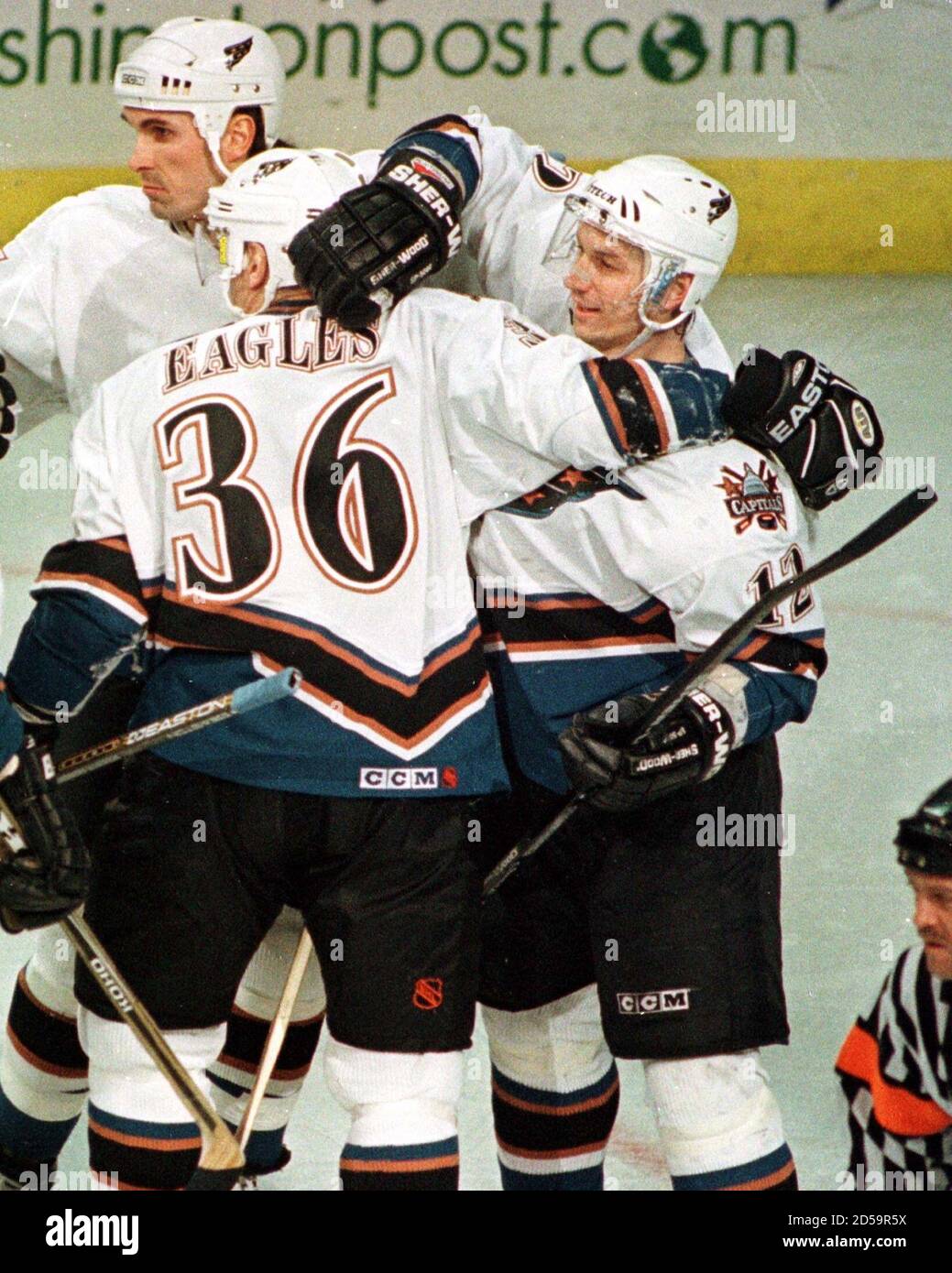 Washington Capitals' Peter Bondra (12 