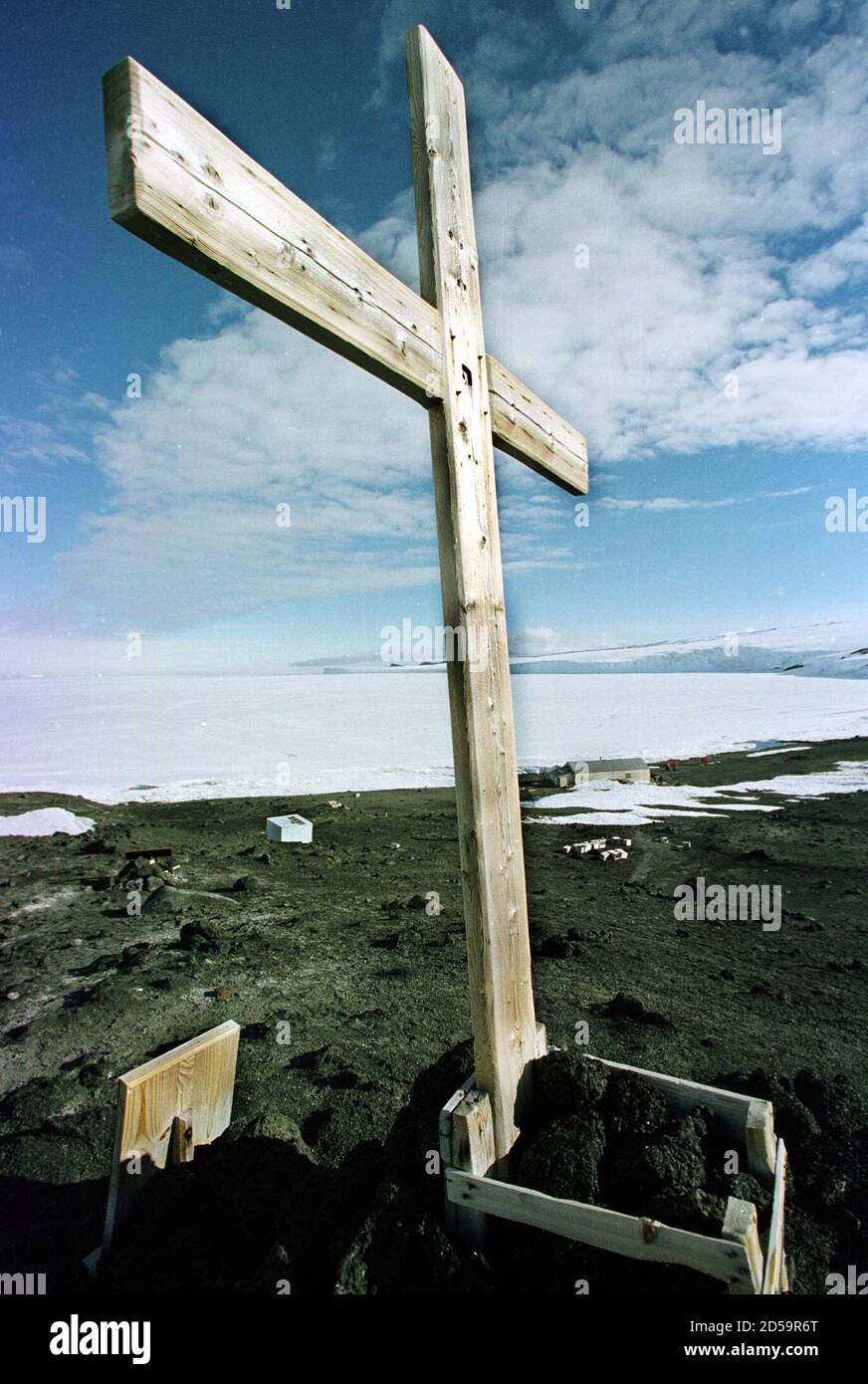 Antarctic expedition 1916 hires stock photography and images Alamy
