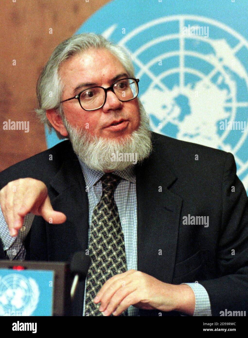 Juan Somavia of Chile, new Director General of the International Labour  Organisation (ILO), gestures during a news conference at the European U.N.  headquarters in Geneva March 25. Somavia took office March 4