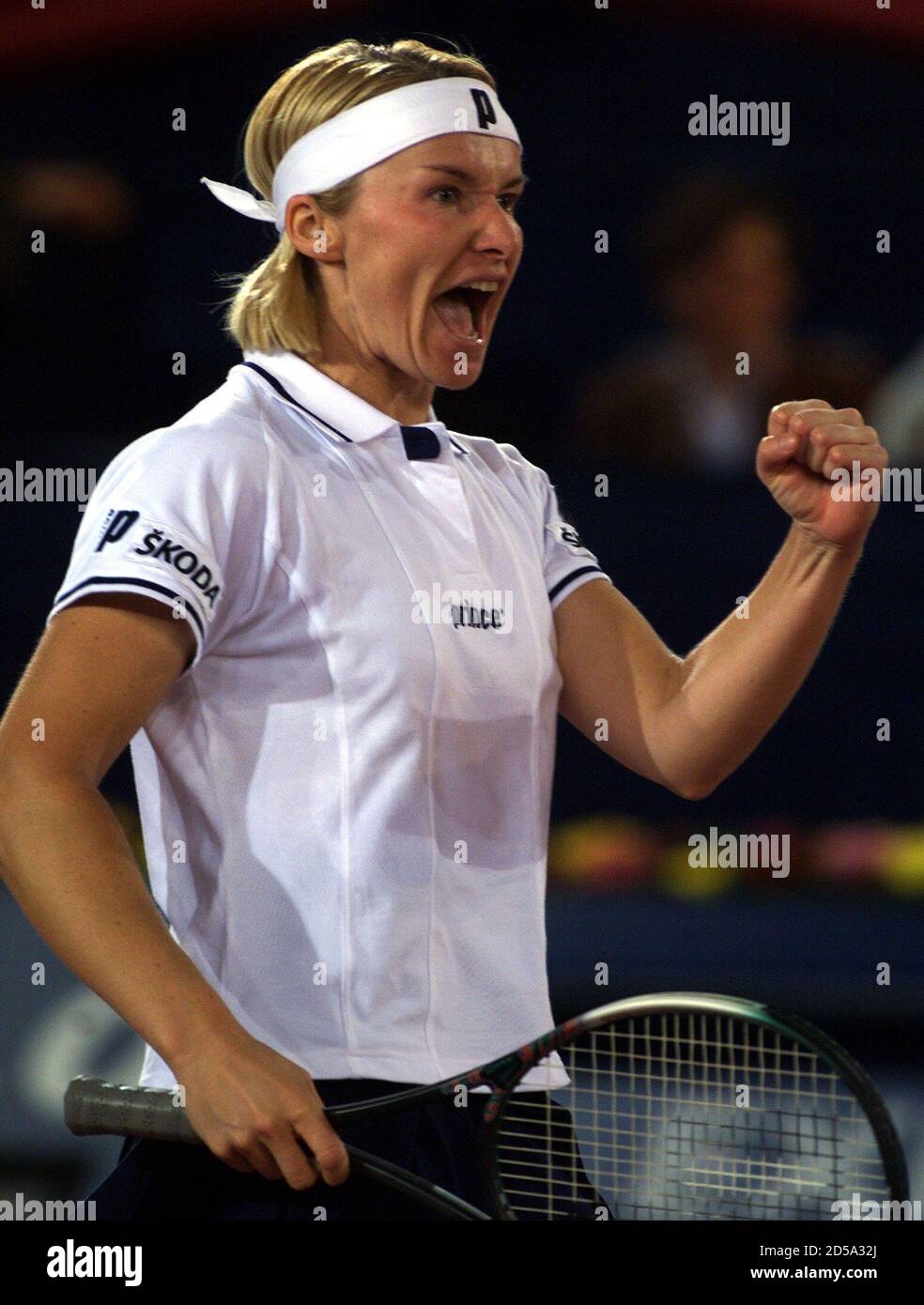 Udstråle evne Salg Jana Novotna from the Czech Republic reacts after winning a point during  the final of the
