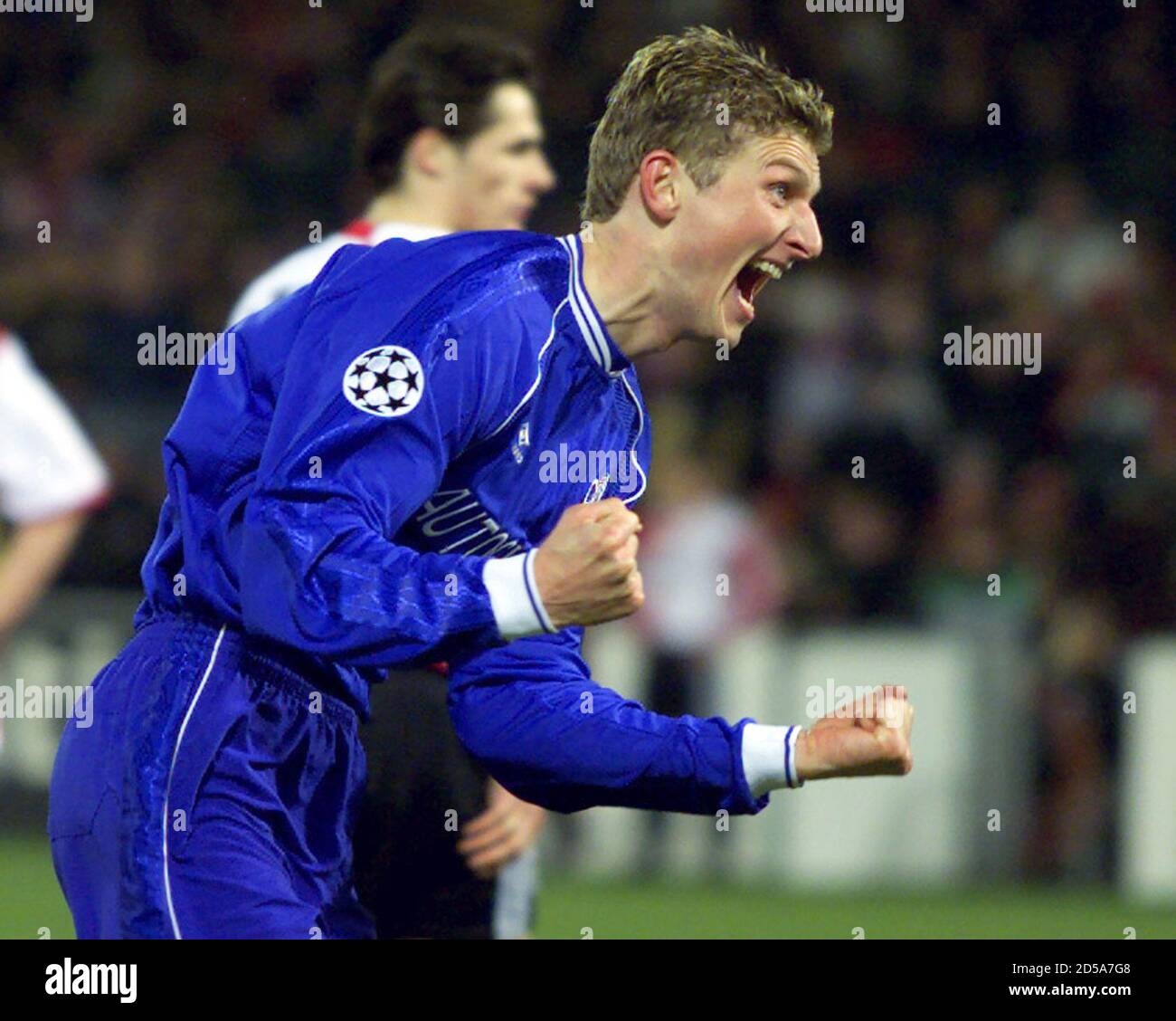 Chelsea's Norwegian striker Tore Andre Flo celebrates scoring against  Feyenoord during their UEFA Champions League Group D match at the De Kuip  Stadium in Rotterdam March 14. AS/CLH Stock Photo - Alamy