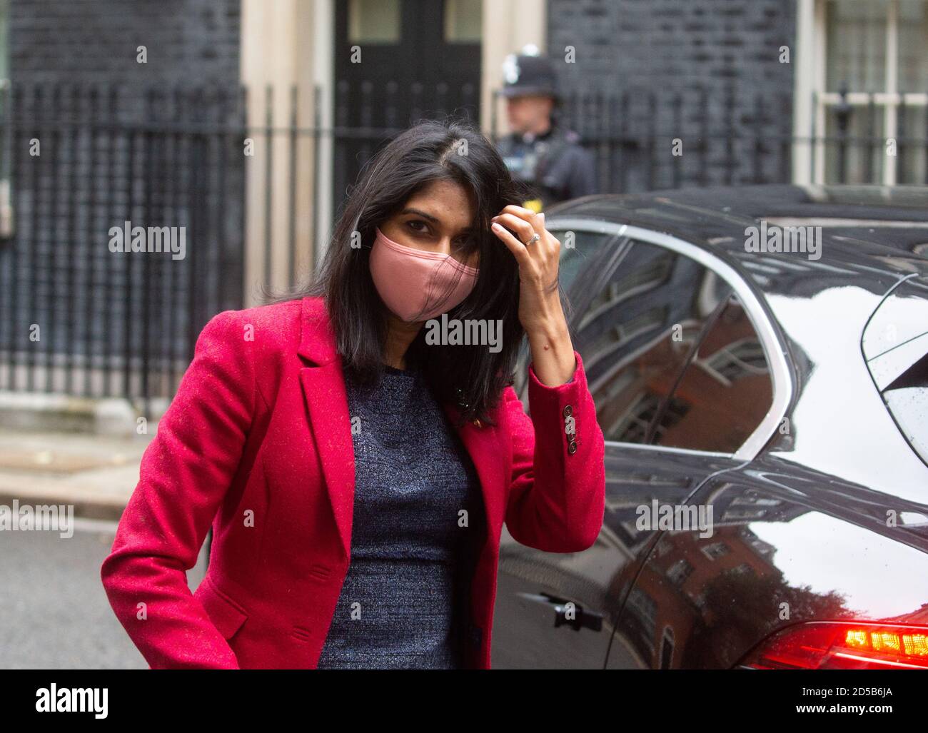 London, UK. 13th Oct, 2020. Suella Braverman, Attorney General, arrives for the Cabinet meeting. Credit: Mark Thomas/Alamy Live News Stock Photo