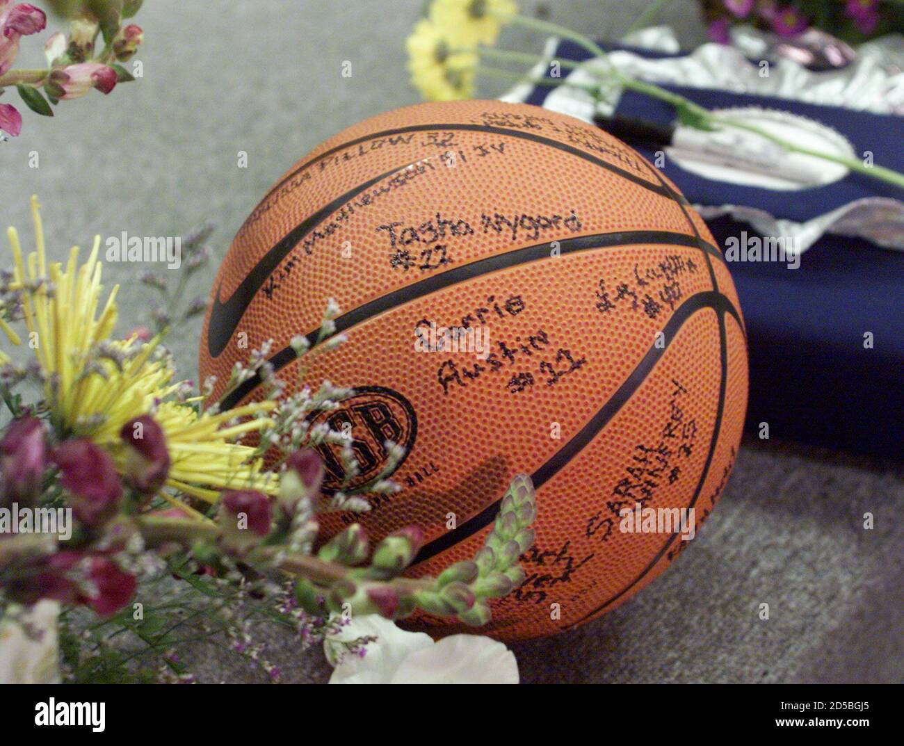 Dying Hero High Resolution Stock Photography And Images Alamy Dying Hero High Resolution Stock Photography And Images Alamy