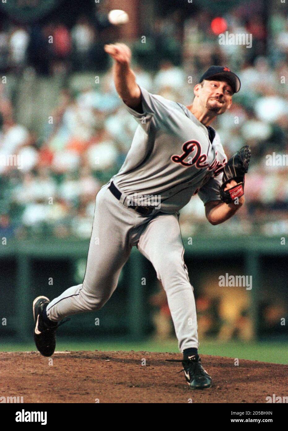 Detroit Tigers Pitcher Dave Mlicki Delivers A Pitch Against The
