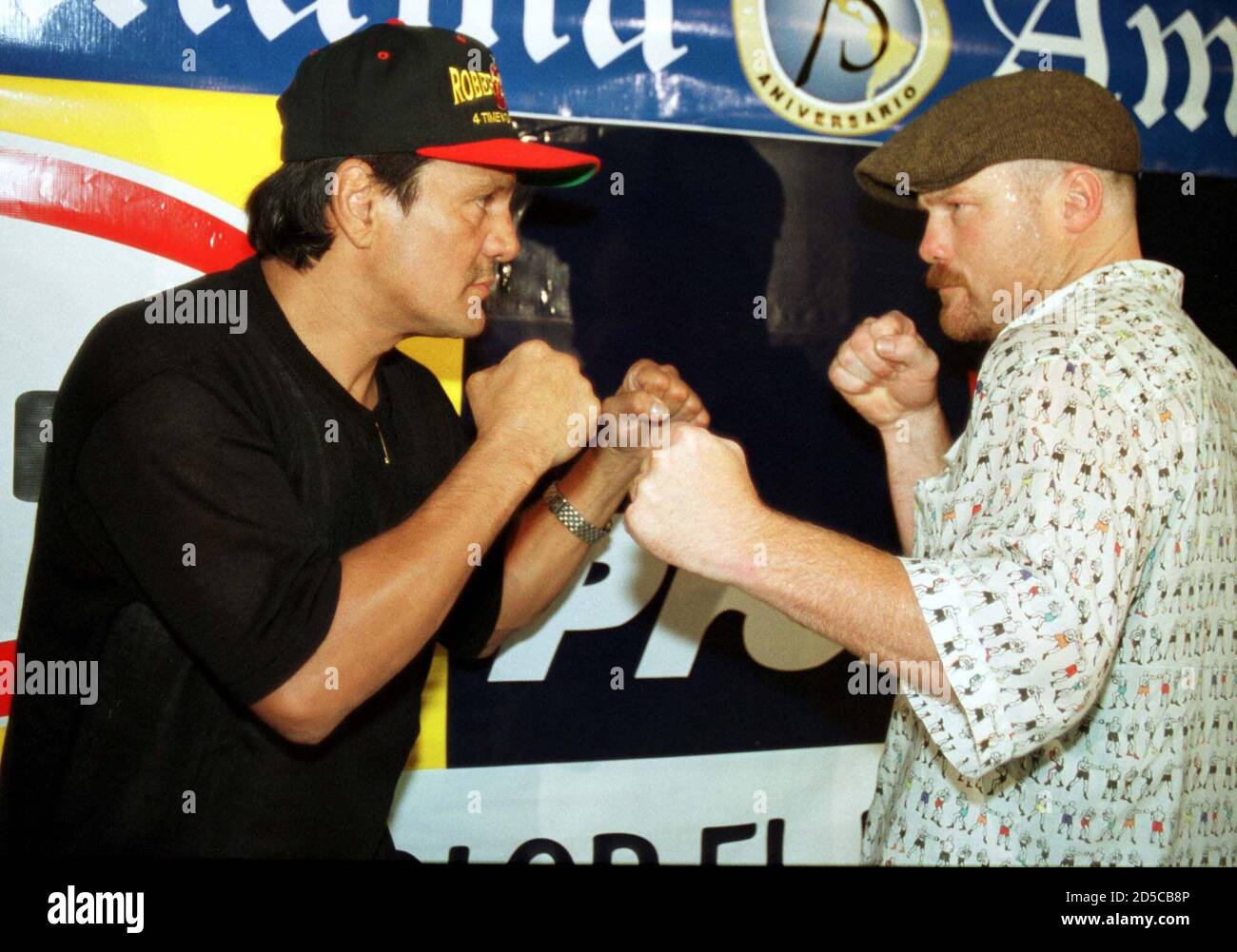 Veteran Panama Boxer Roberto Duran L Squares Up To Pat Lawlor R At A Press Conference To Promote Their June 16 Clash For The National Boxing Association Nba Super Middleweight Title In Panama