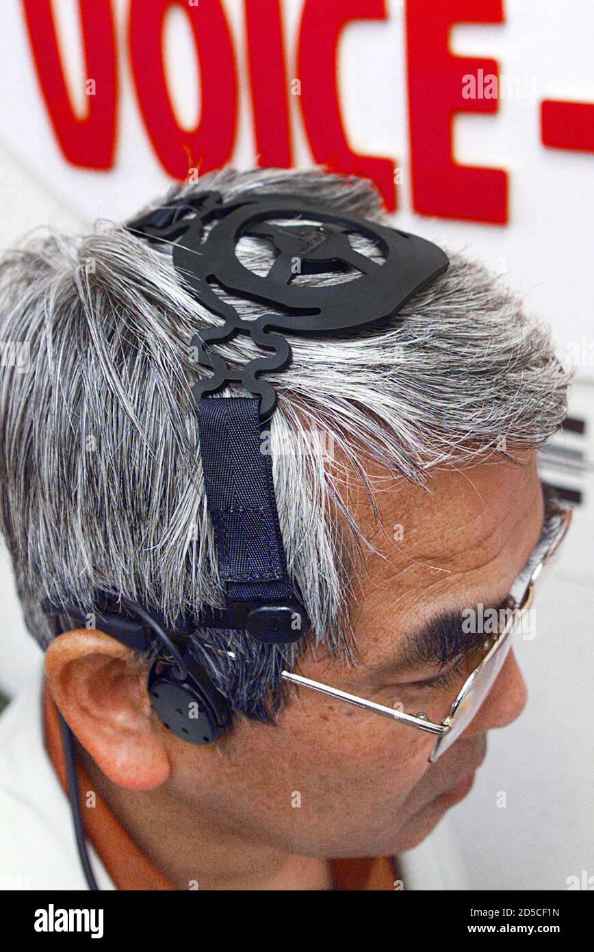 Bone conduction hearing device hires stock photography and images Alamy