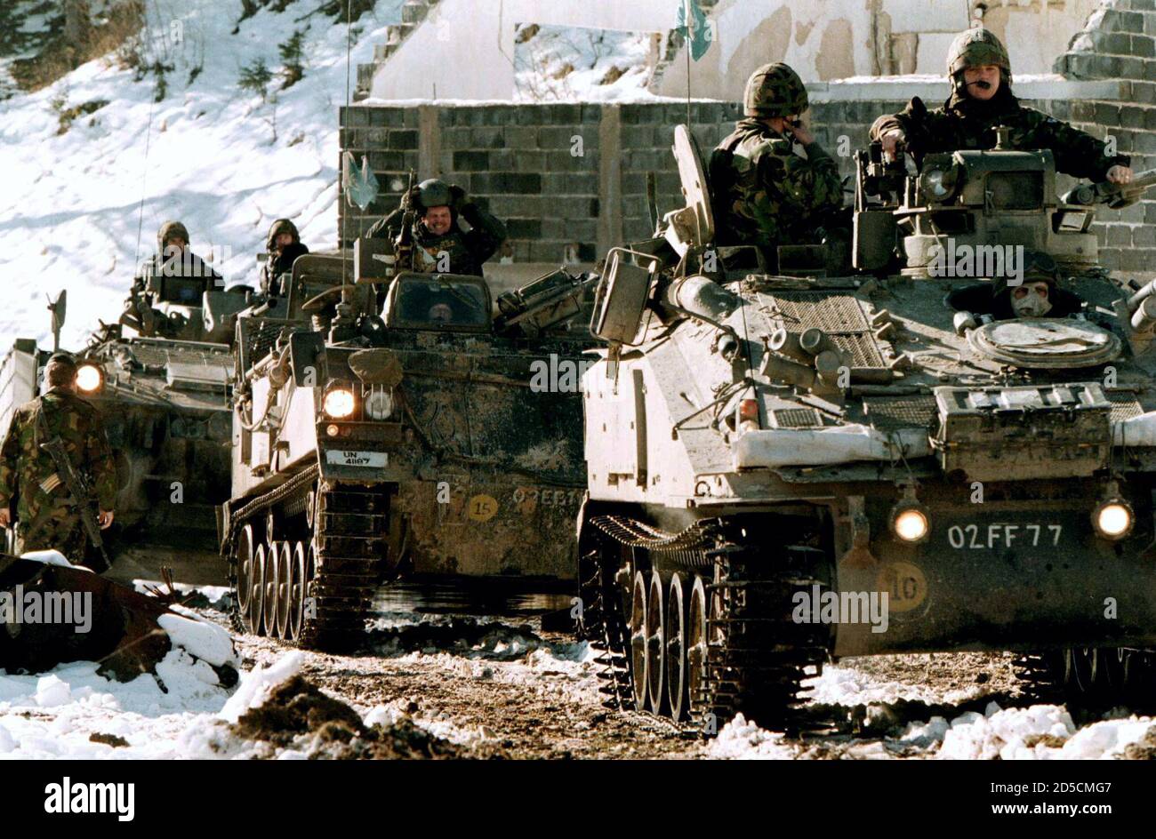 British army vehicles in action hi-res stock photography and images - Alamy