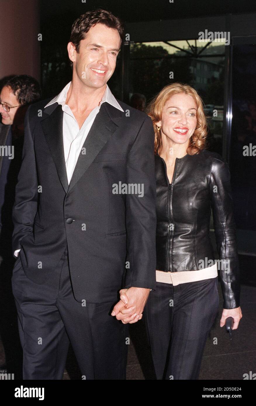 Minnie driver rupert everett ideal hi-res stock photography and images ...