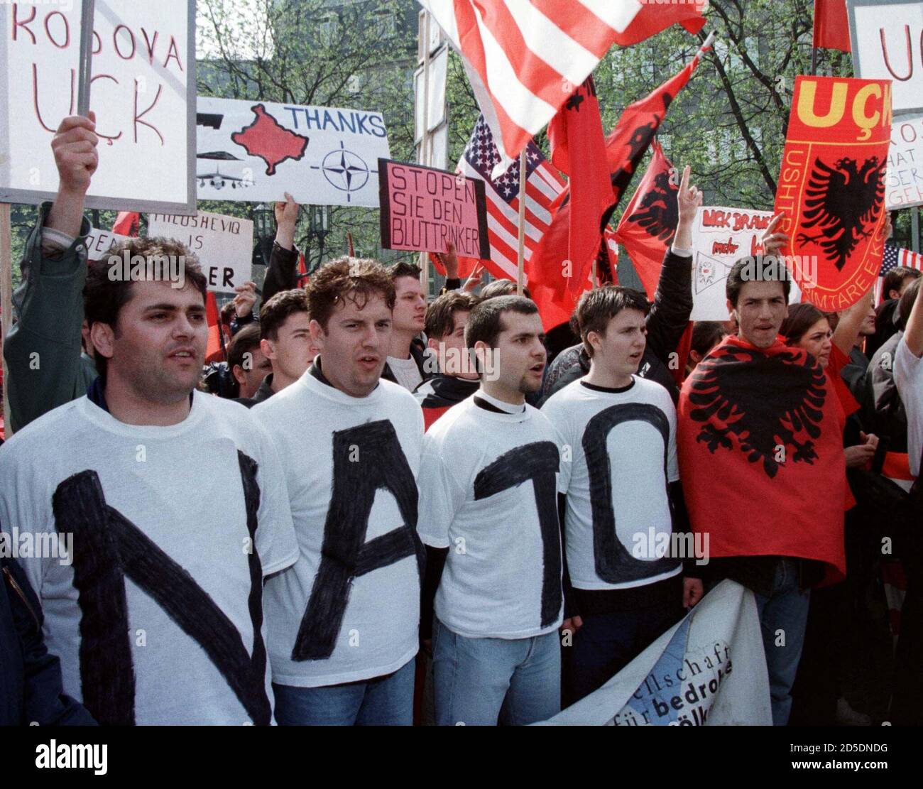 kosovo-albanians-demonstrate-to-support-nato-airstrikes-over-kosovo-march-31-some-300-protesters-shouted-slogans-in-support-of-ethnic-albanian-leader-ibrahim-rugova-2D5DNDG.jpg