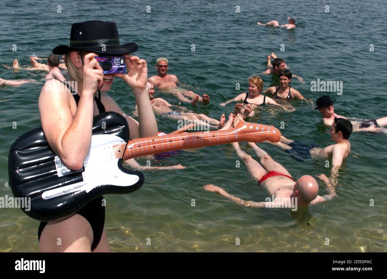 Entourages High Resolution Stock Photography And Images Alamy