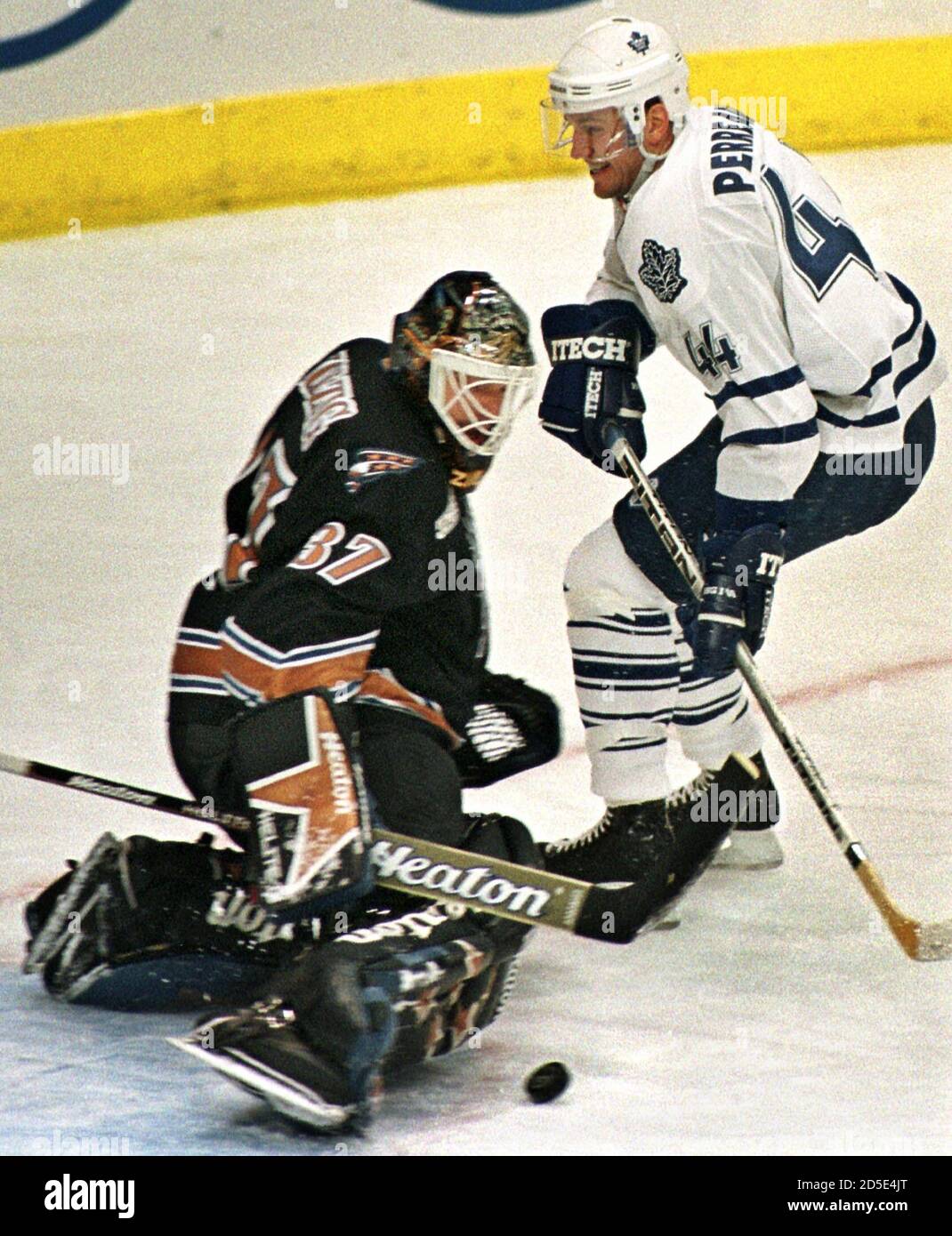 Washington Capitals goalie Olaf Kolzig 