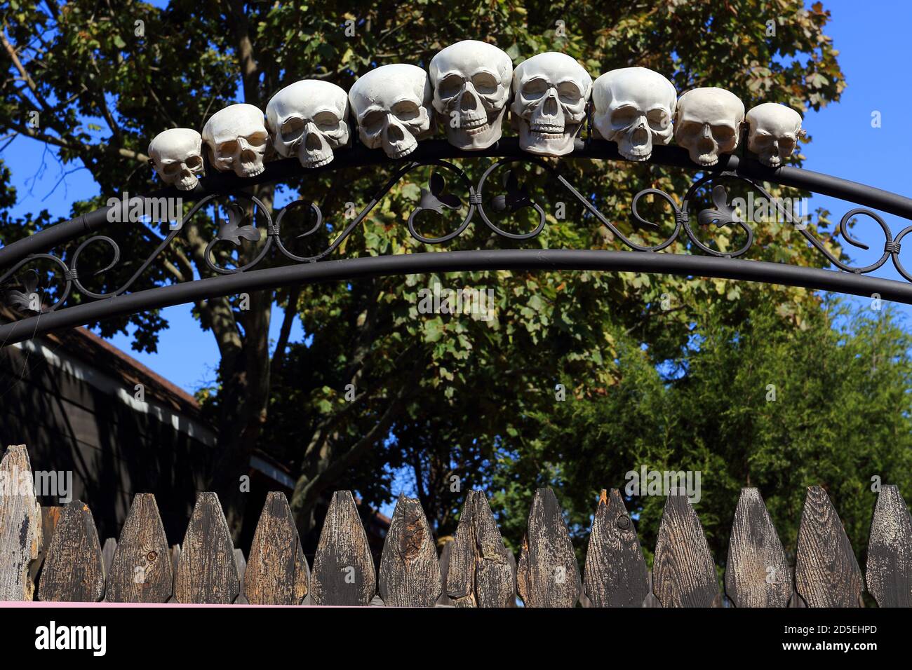Haunted house display Long Island New York Stock Photo Alamy