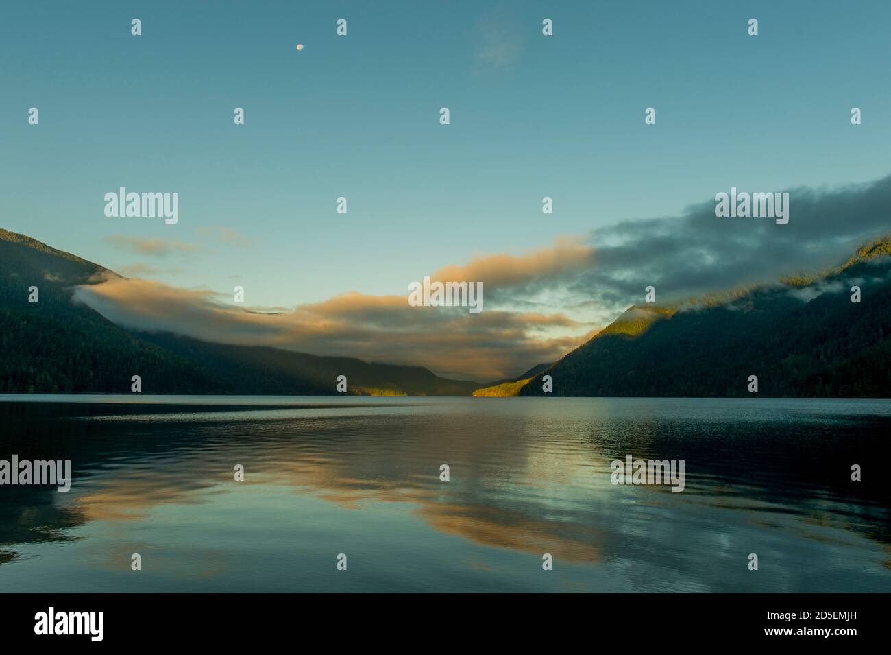 Lake crescent olympic peninsula washington
