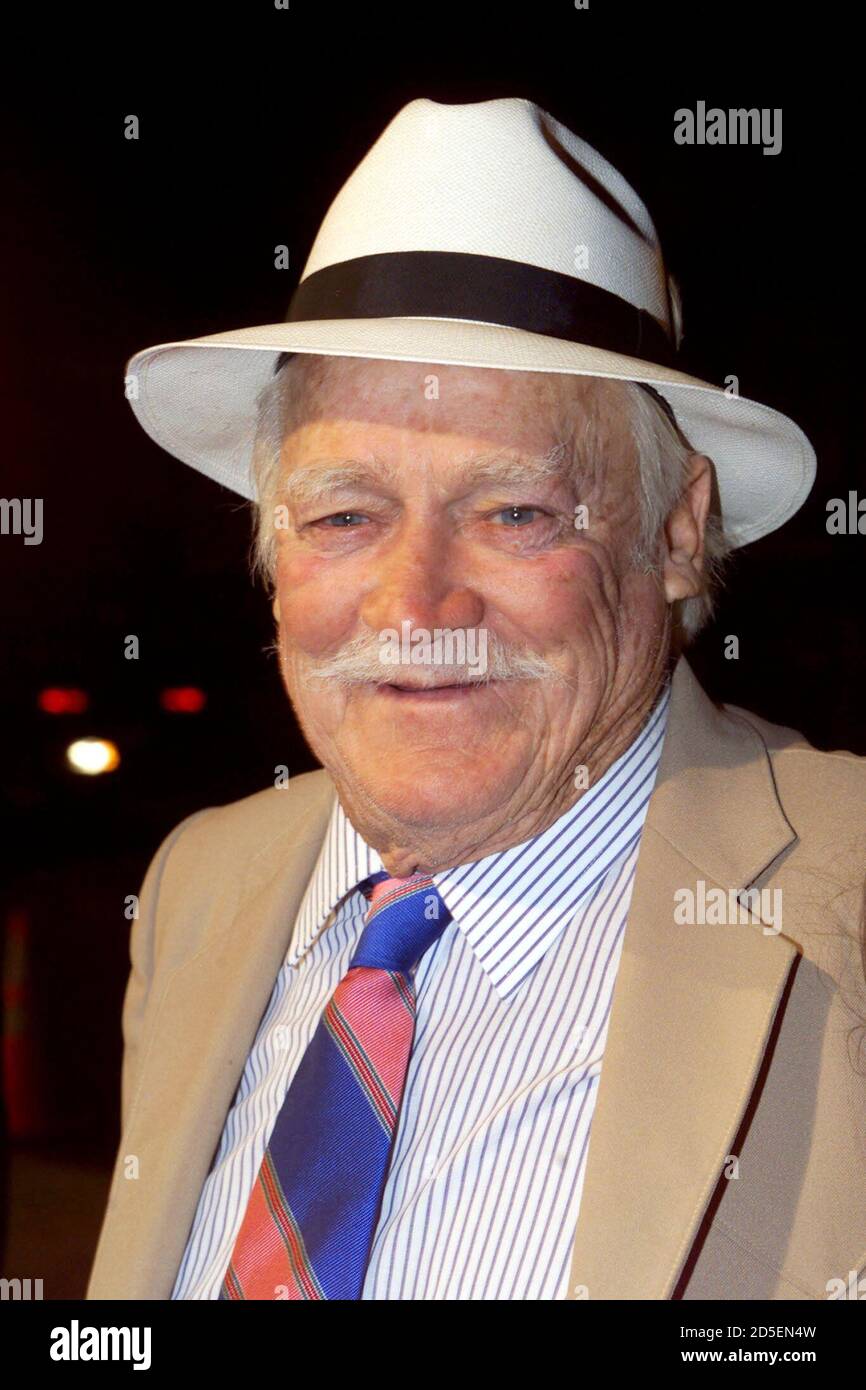 Actor Richard Farnsworth One Of The Stars Of The New Drama Film The Straight Story Poses At The Film S Premiere October 11 In Hollywood The Film Tells The True Story Of A