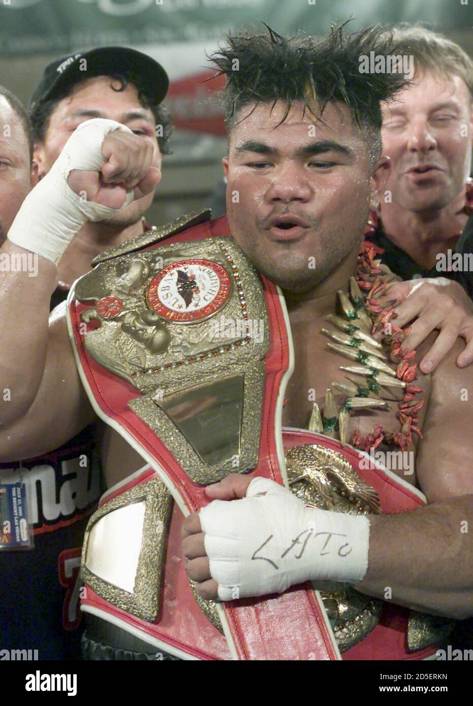 Ibf Intercontinental Heavyweight Champion David Tua Of South Auckland New Zealand Celebrates His Third Round Knockout Of Robert Daniels Of Miami During Their Fight On July 21 At The Regent Hotel Casino In Ibf Intercontinental Heavyweight Champion David Tua Of South Auckland New Zealand Celebrates His Third Round Knockout Of Robert Daniels Of Miami During Their Fight On July 21 At The Regent Hotel Casino In