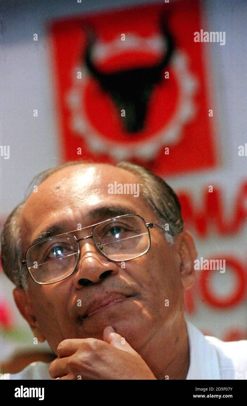 President Of Malaysia Peoples Party Syed Husin Ali Listens To A Speech In Front Of The Party S Logo During A Meeting In Kuala Lumpur June 27 Syed Husin Said The Main Opposition