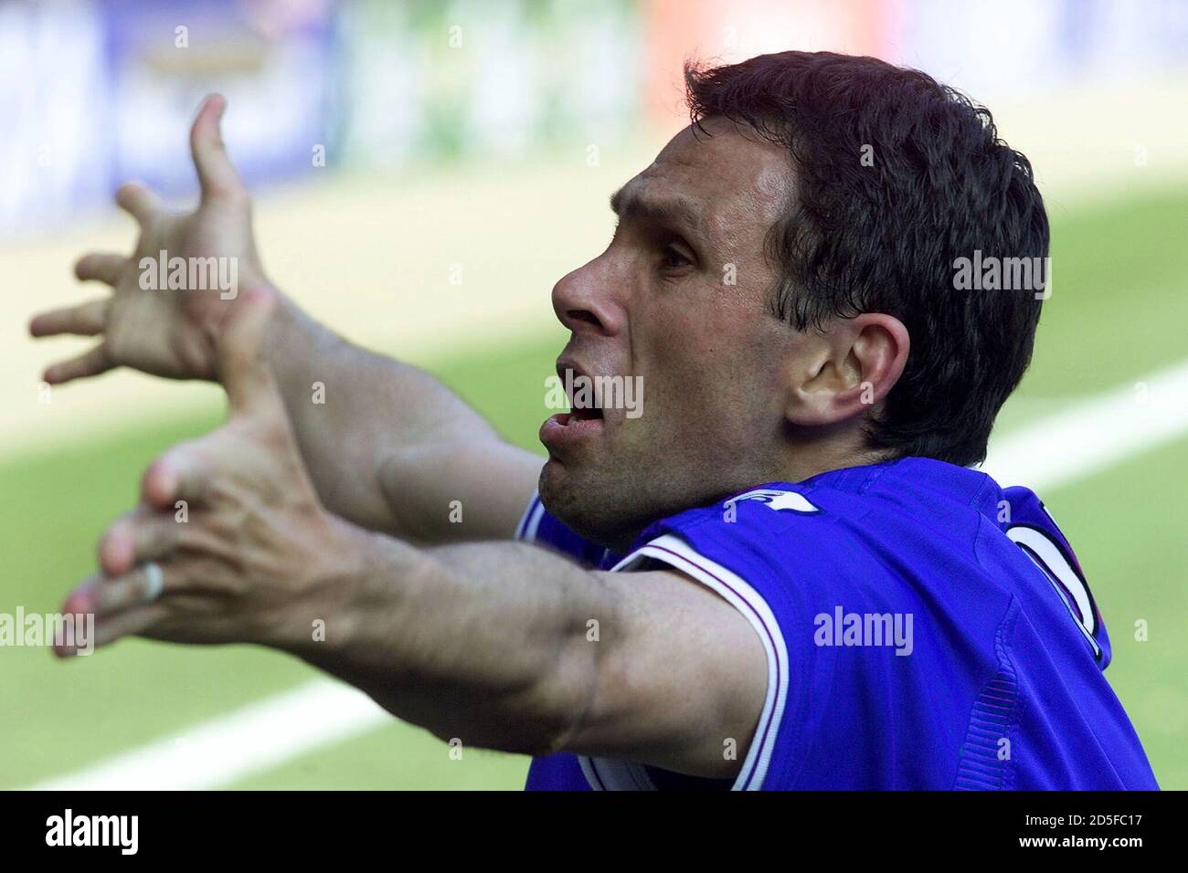 Chelsea S Uruguayan Striker Gustavo Poyet Celebrates His Secong Goal Against Newcastle At Wembley April 9 Chelsea Are Playing Newcastle In The Semifinal Of The F A Cup Stock Photo Alamy