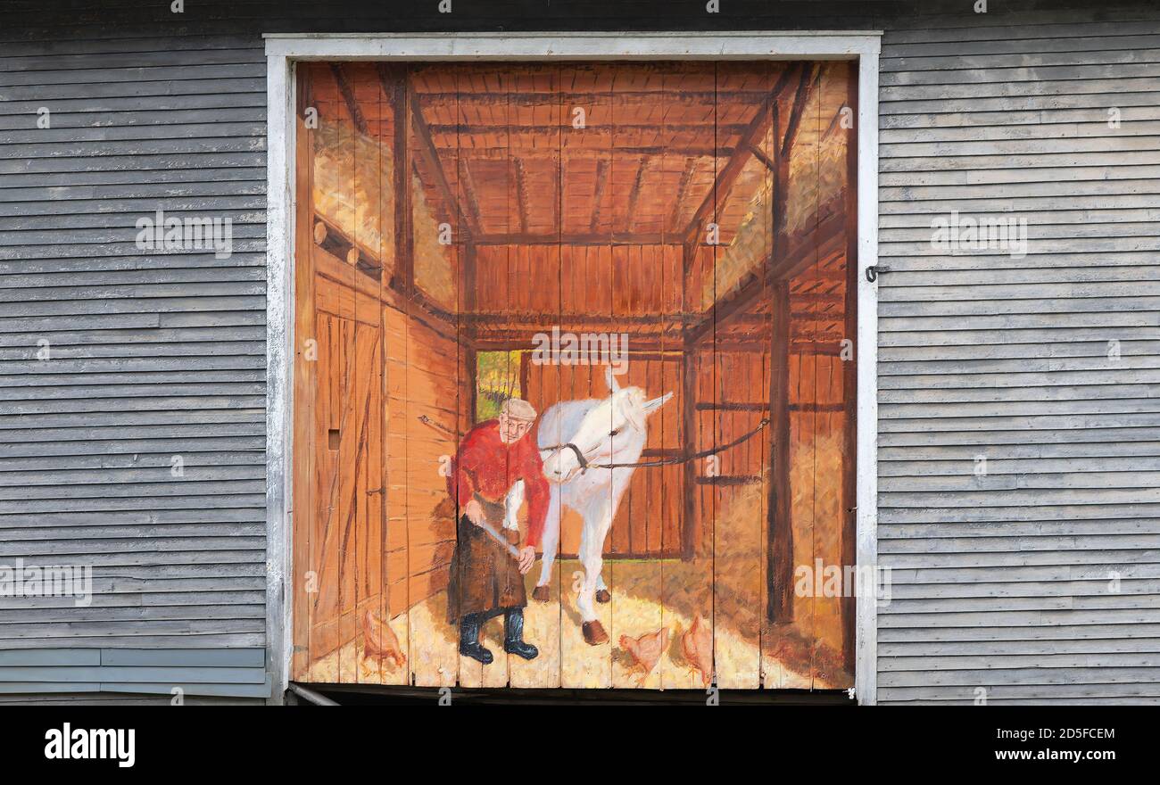 A painting on a barn door along Rt. 65 in Brookfield. Vermont, USA Stock Photo