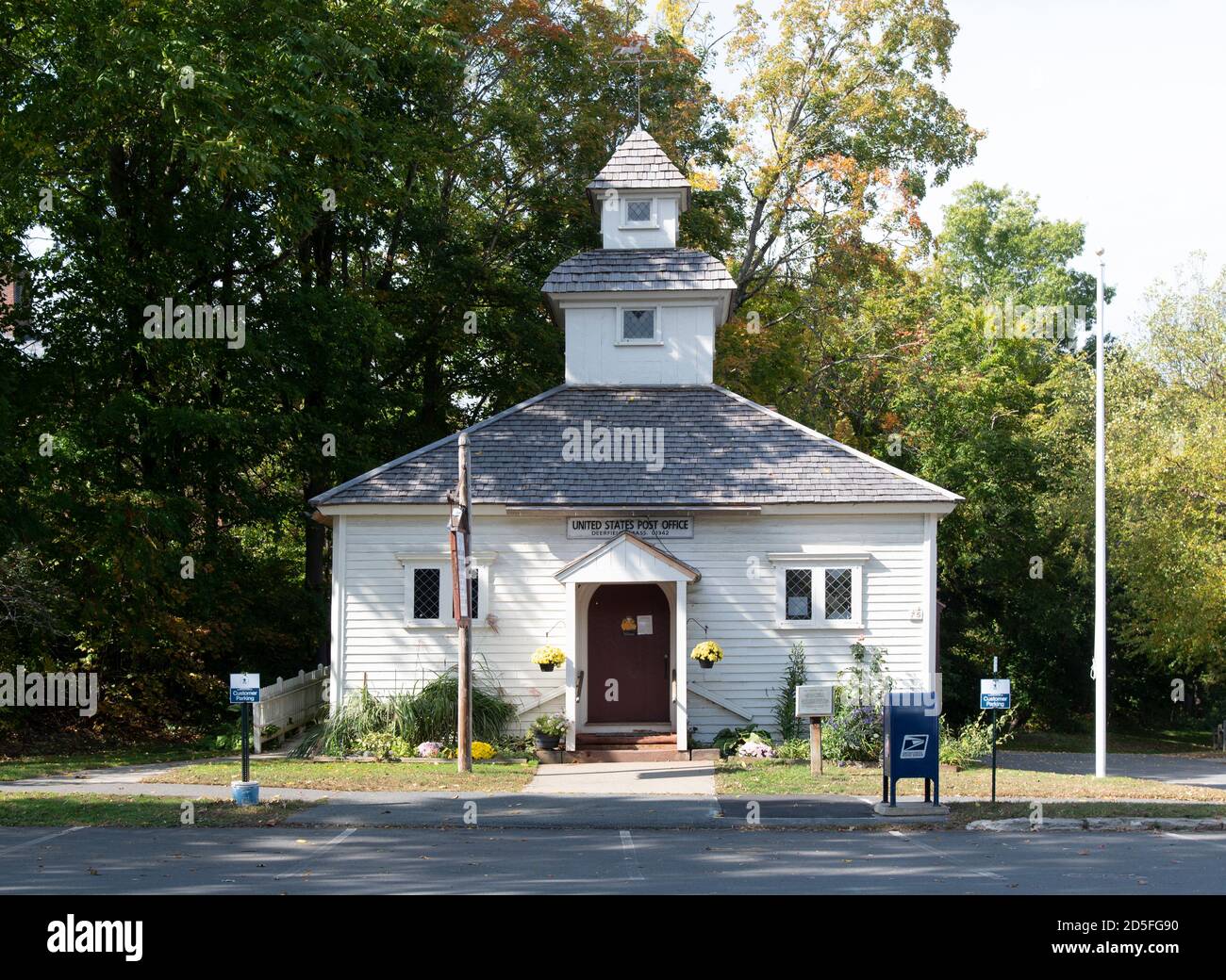 Historic Deerfield Village, Deerfield, Massachusetts, USA, The US Post Office. Stock Photo