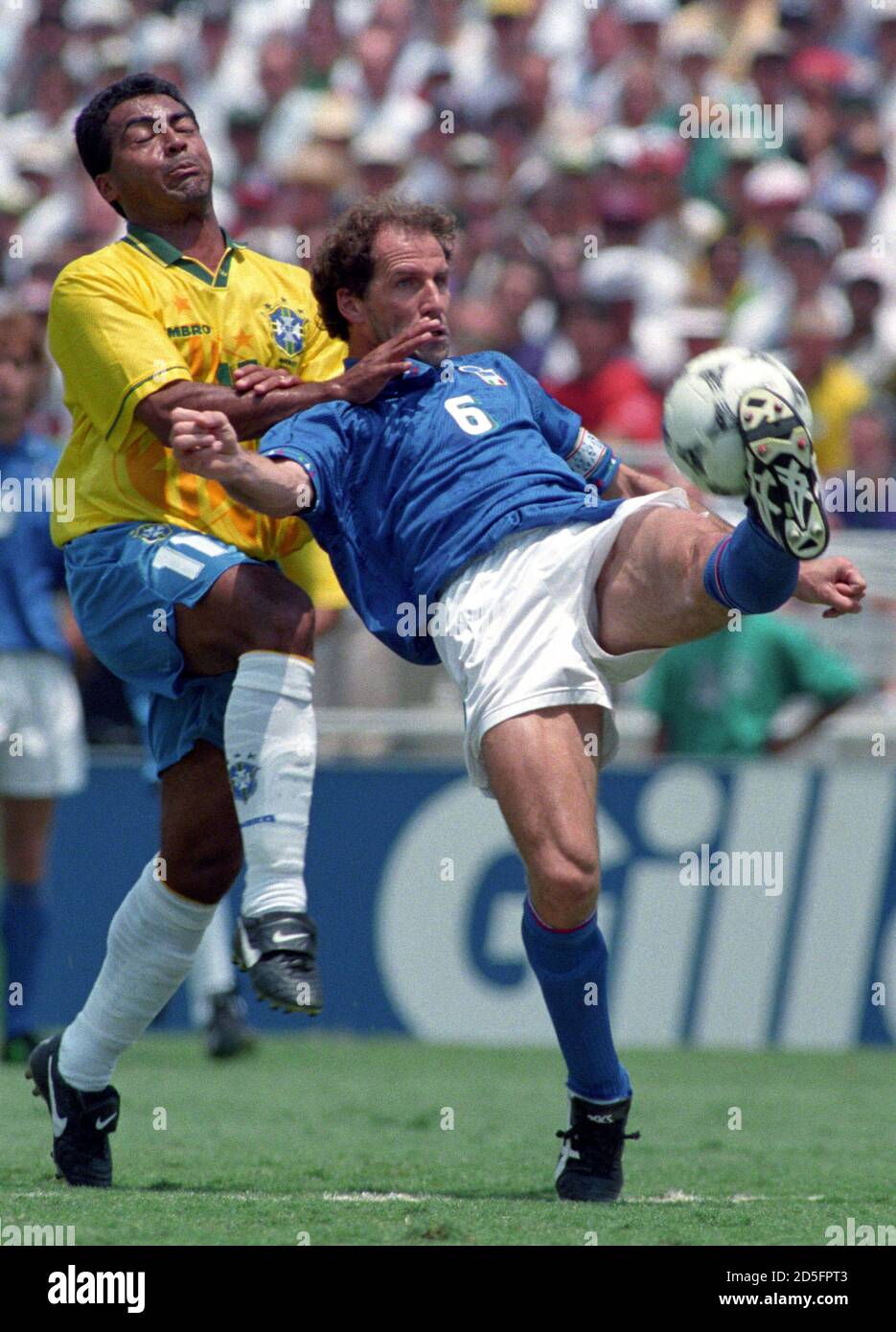 17 11 1994 High Resolution Stock Photography And Images Alamy