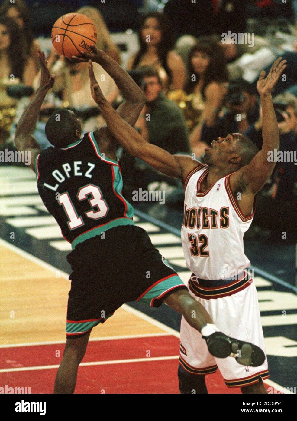 Vancouver grizzlies hi-res stock photography and images - Alamy