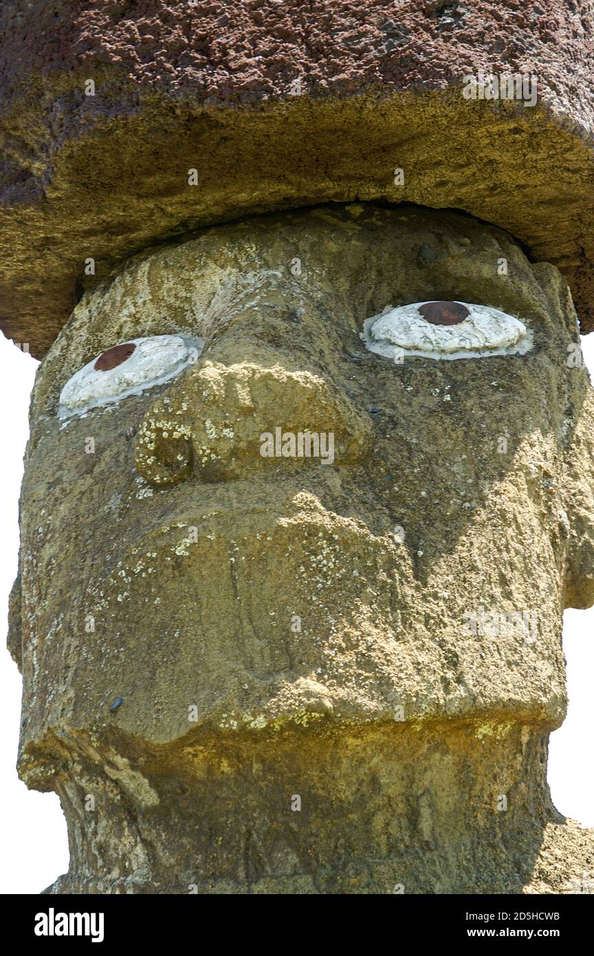Moai on Easter Island, Rapa Nui.  Aha Tahai ceremonal complex. This Moai, Ko Te Riku, is the only one with painted eyes and head-piece. Stock Photo